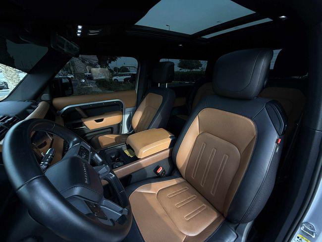 Land Rover Defender P400 90 X 3.0L 2021 (6 Seater) GCC SPEC UNDER WARRANTY NEAT AND CLEAN