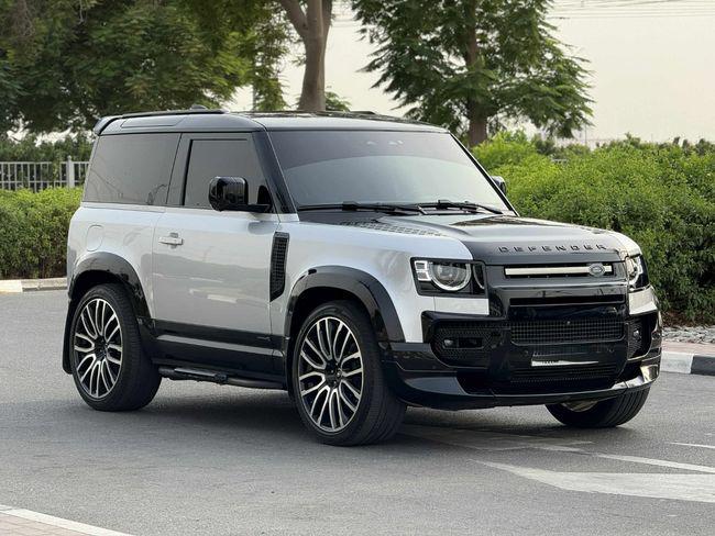 Land Rover Defender P400 90 X 3.0L 2021 (6 Seater) GCC SPEC UNDER WARRANTY NEAT AND CLEAN