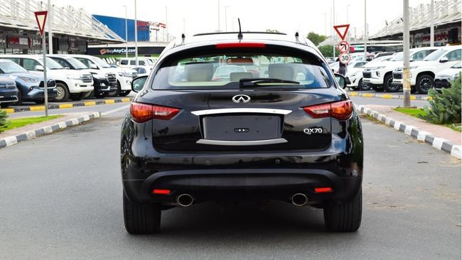 Infiniti QX70 3.7 2014