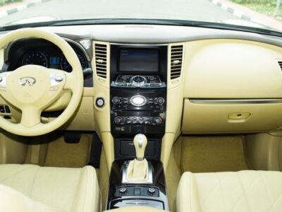 Infiniti QX70 3.7 2014