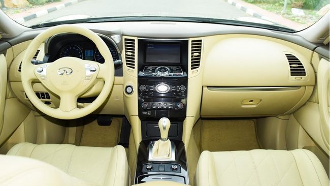 Infiniti QX70 3.7 2014