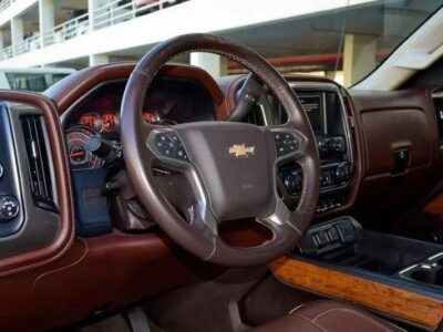 Chevrolet Silverado HIGH COUNTRY REAPER 2015 1 out of 5 in UAE