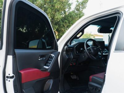 ARMORED TOYOTA LAND CRUISER 300 VXR 2023