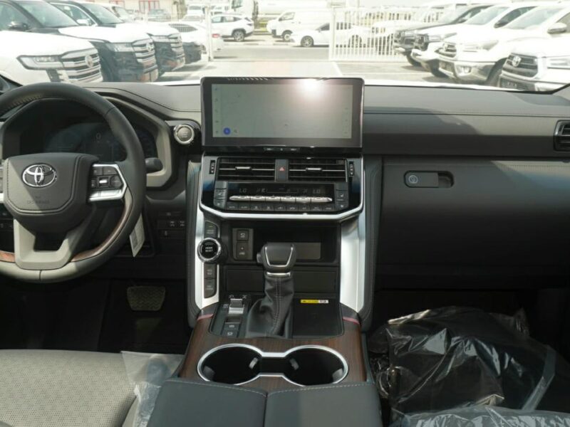 Toyota Land Cruiser VX3.3 2025