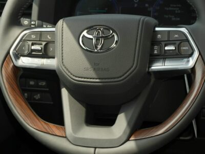 Toyota Land Cruiser VX3.3 2025