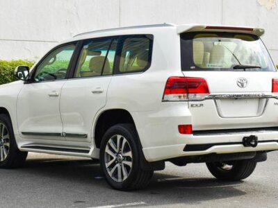 Toyota Land Cruiser EXR 5.7 V8 2017