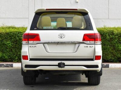 Toyota Land Cruiser EXR 5.7 V8 2017