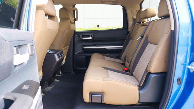 Toyota Tundra SR5 2016