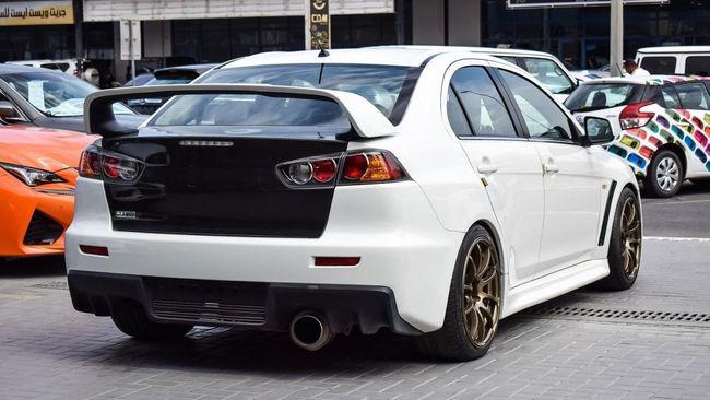 Mitsubishi Evo 10 2011