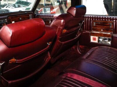 Cadillac Brougham 5.0 L 1989