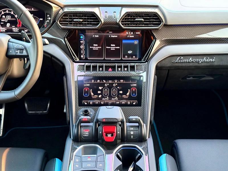 2024 Lamborghini Urus Performante