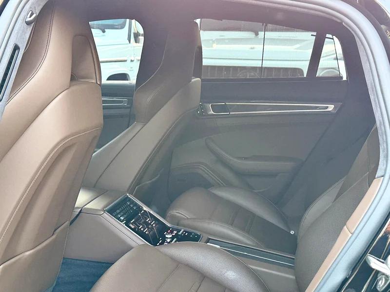 2017 Porsche Panamera Turbo