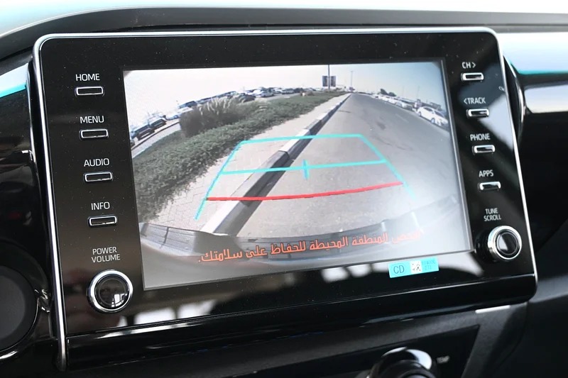 2025 Toyota Hilux SR5