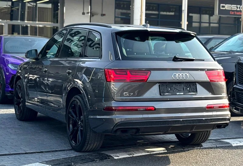2019 Audi Q7 45 TFSI S-Line Quattro