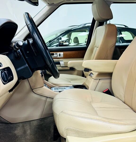 2016 Land Rover LR4 HSE