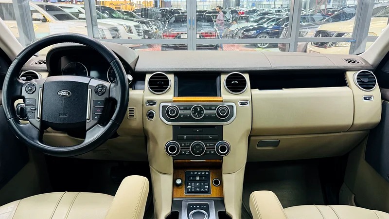 2016 Land Rover LR4 HSE