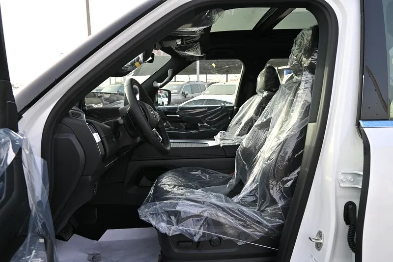 2025 Nissan Patrol LE T2