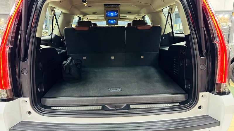 2020 Cadillac Escalade Luxury