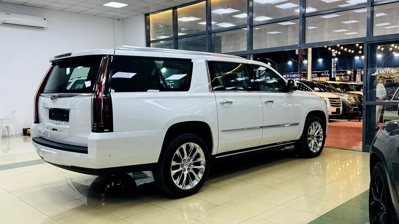 2020 Cadillac Escalade Luxury