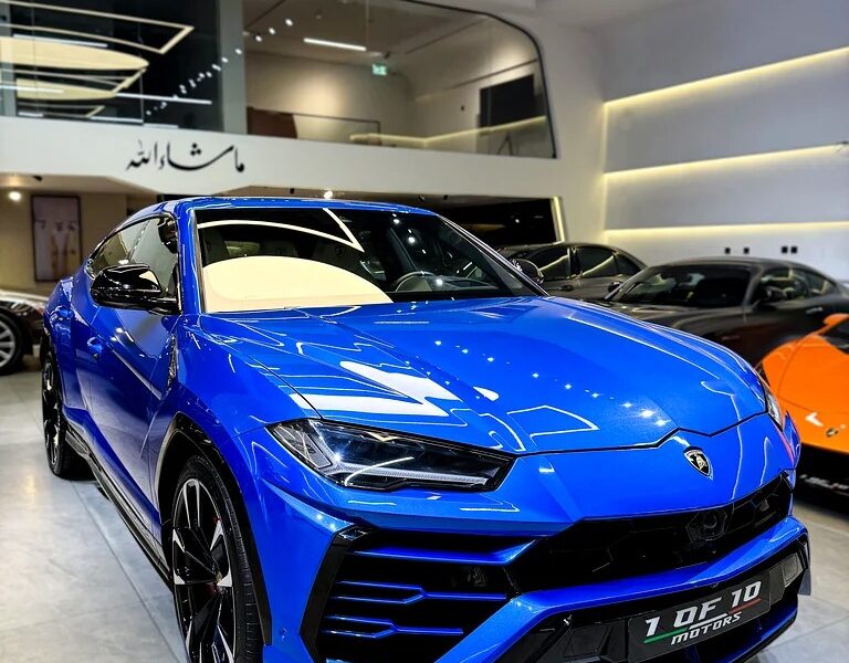2020 Lamborghini Urus Standard