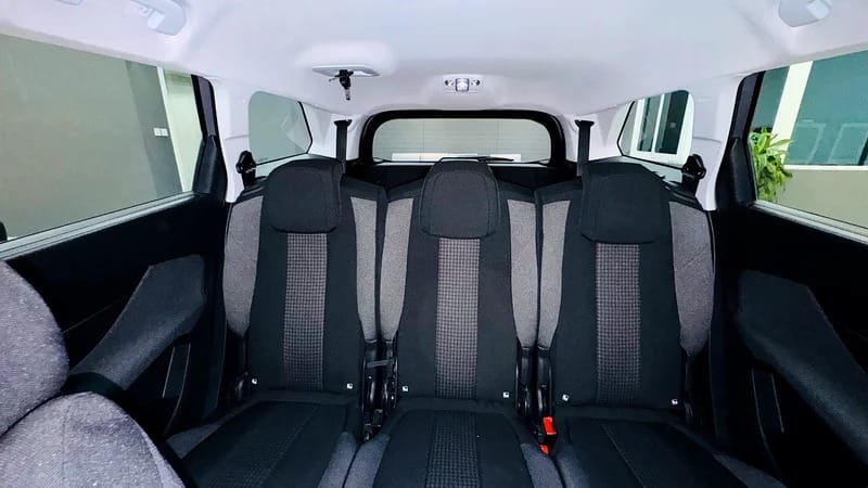 2018 Peugeot 5008 Standard