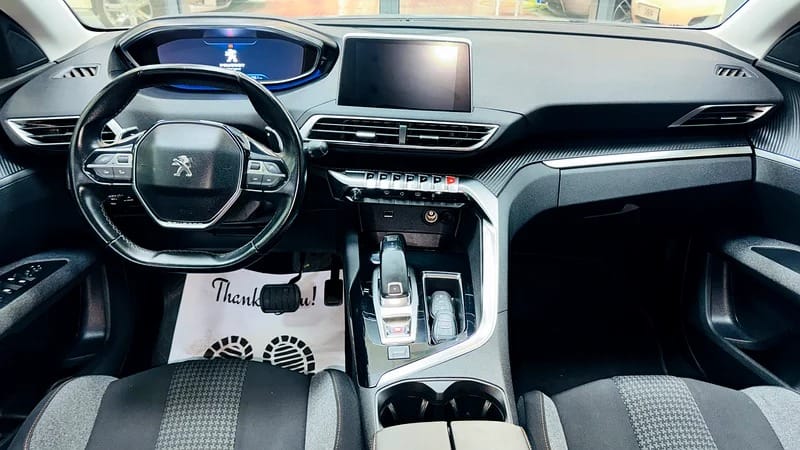 2018 Peugeot 5008 Standard