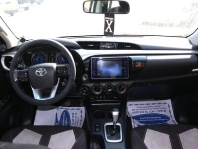 TOYOTA HILUX DIESEL FULL OPTIONS 2018