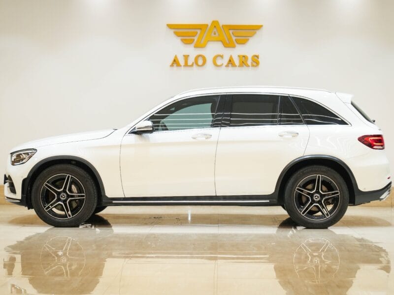 MERCEDES BENZ GLC 300 4MATIC 2021
