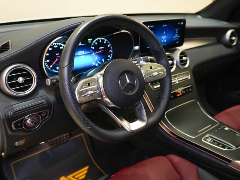 MERCEDES BENZ GLC 300 4MATIC 2021