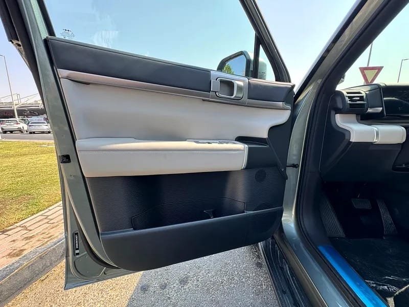 2025 BYD Leopard Titanium 7