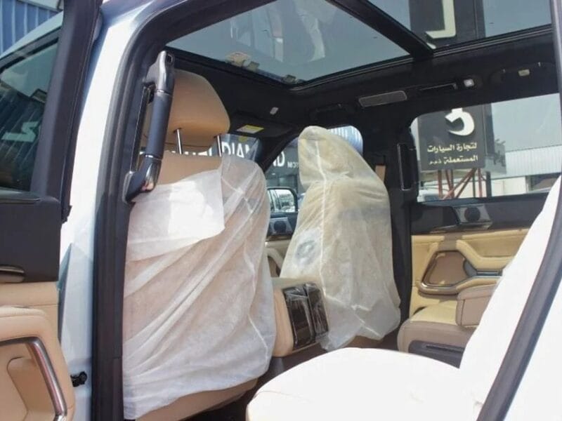 2025 BYD Leopard 8 Smart and Brave Flagship Edition (7 Seats)