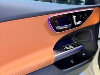 2025 Mercedes-Benz C-Class C200