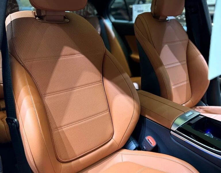 2025 Mercedes-Benz C-Class C200