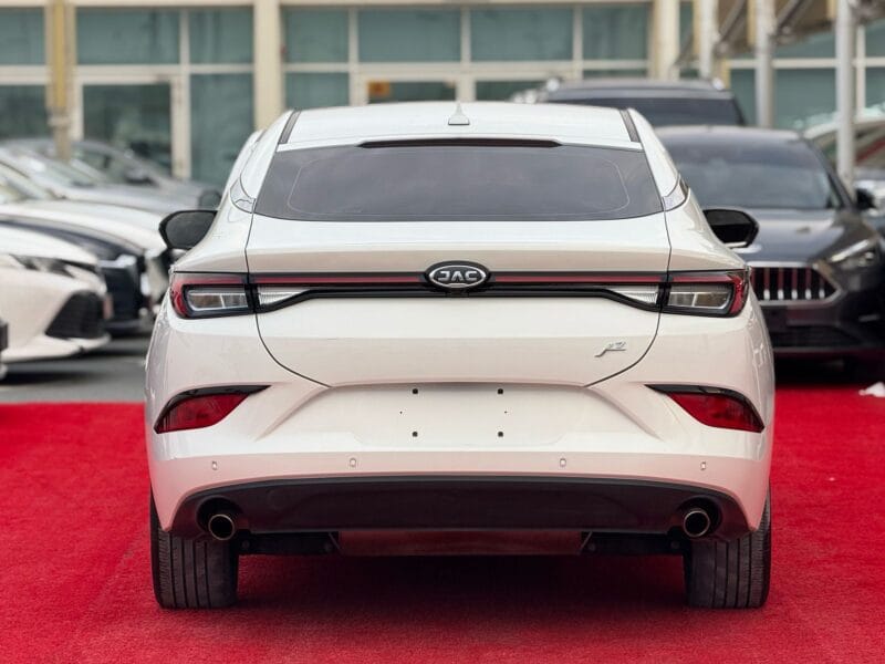 2023 JAC J7 White 1.5L Engine GCC Specs Automatic