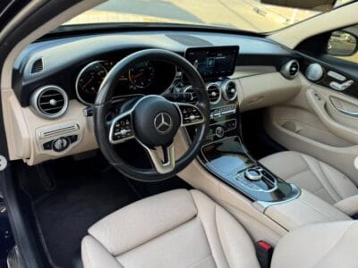 MERCEDES BENZ C300 V4 2020 NEAT AND CLEAN CAR