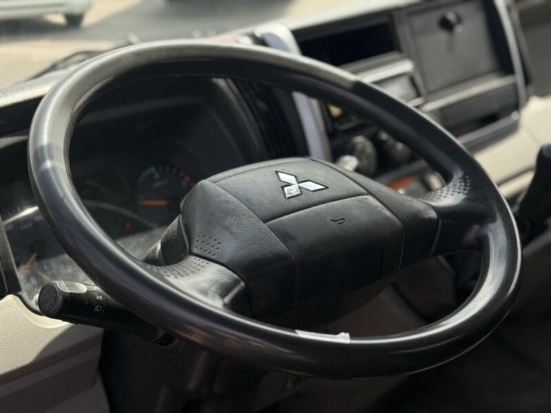 2019, Mitsubishi Canter, Water Shutter, 18 FT Truck Manual