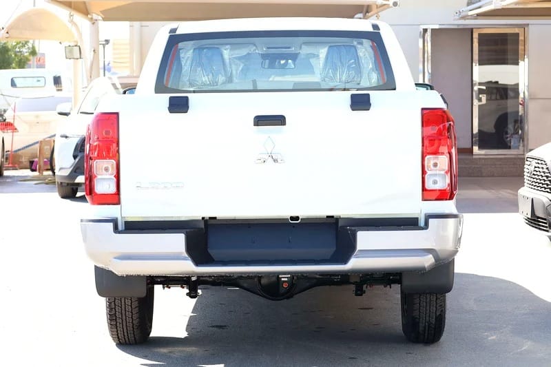 2025 Mitsubishi L200 Double Cab GL 4-Cylinder Engine 4WD