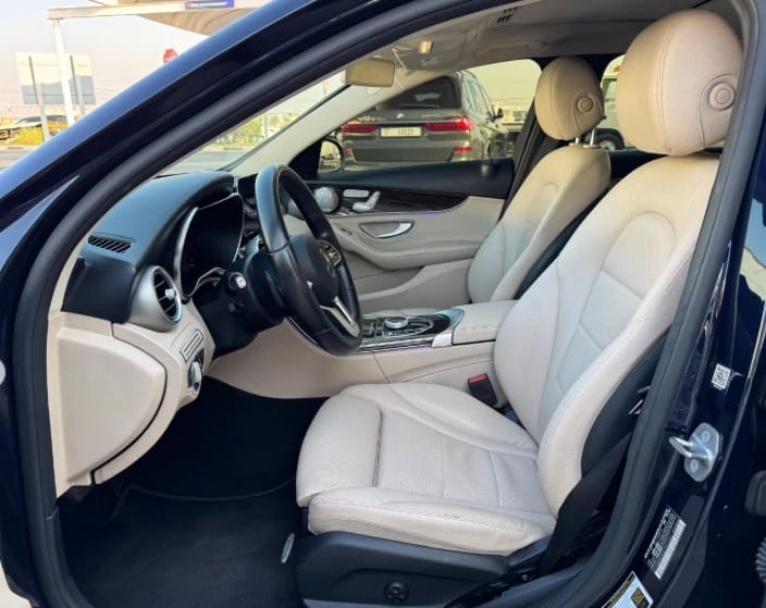 MERCEDES BENZ C300 V4 2020 NEAT AND CLEAN CAR