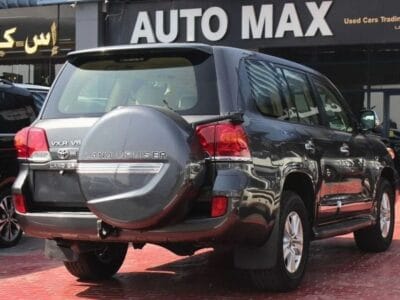 2012 Toyota Land Cruiser VXR 5.7L 4WD