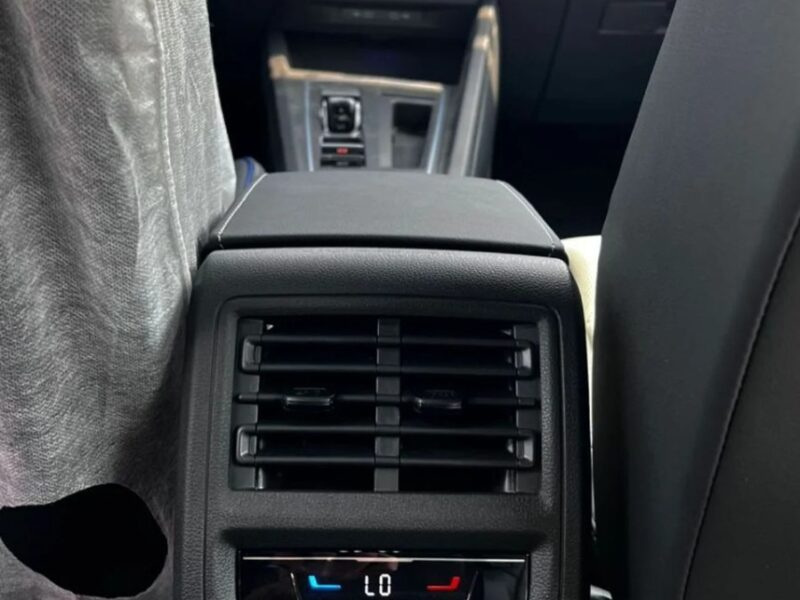 Volkswagen GOLF 2025 4-cylinders Engine 4WD