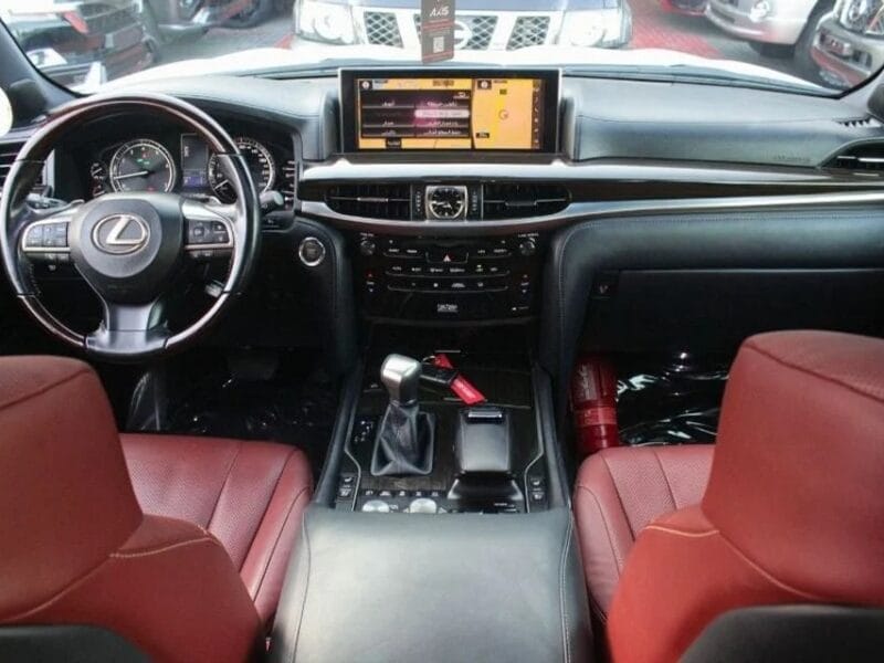 2017 Lexus LX570 Platinum 5.7L, GCC