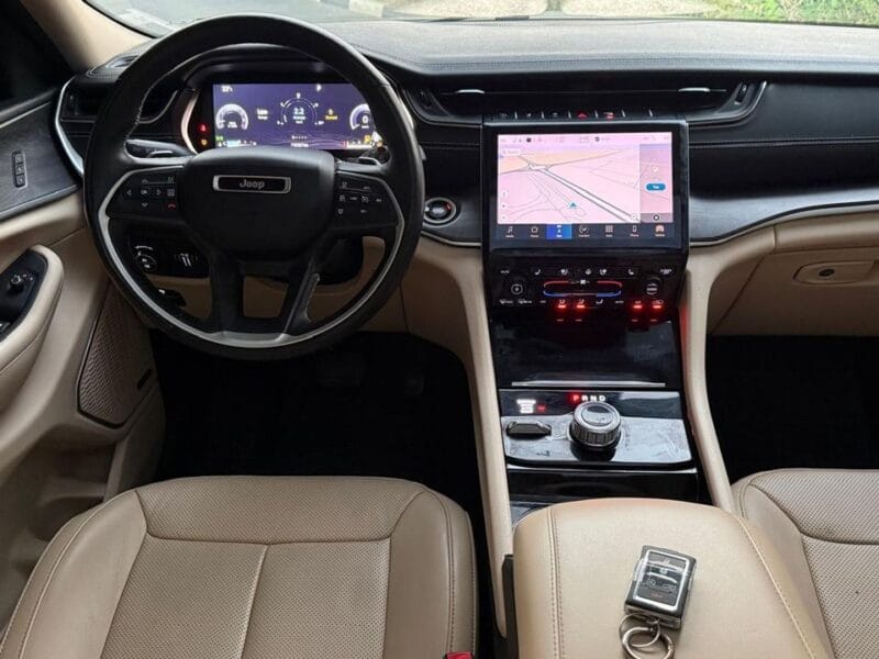 Jeep Grand Cherokee L Limited 3.6L JEEP GRAND CHEROKEE LIMITED 2022 GCC FULL OPTIONS IN PERFECT CONDITIONS