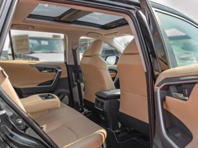 2025 Toyota Rav 4 Limited 2.5L AT Hybrid (Black)