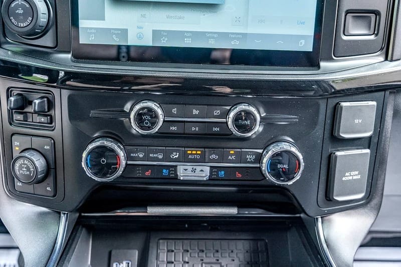 2023 Ford F-Series Pickup R 5.2-liter Supercharged V8 Engine