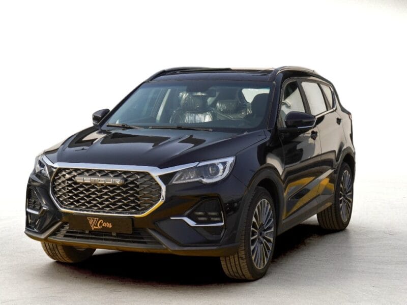 2025 JETOUR X70 Black 1.5L Turbocharged 4-Cylinder