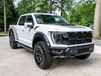 2023 Ford F-Series Pickup R 5.2-liter Supercharged V8 Engine