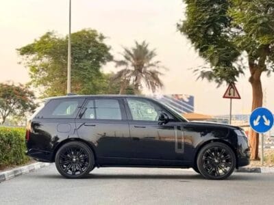 2022 Land Rover Range Rover Autobiography 8-Cylinder Engine