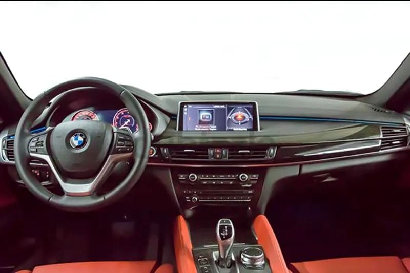 2018 BMW X6 4.4i