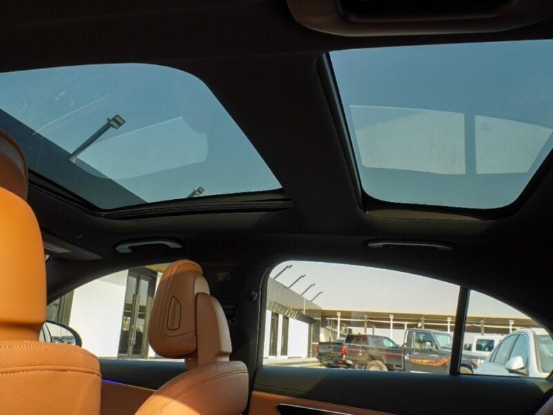 2025 Mercedes-Benz E300 4MATIC in Obsidian Black