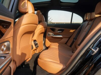 2025 Mercedes-Benz E300 4MATIC in Obsidian Black